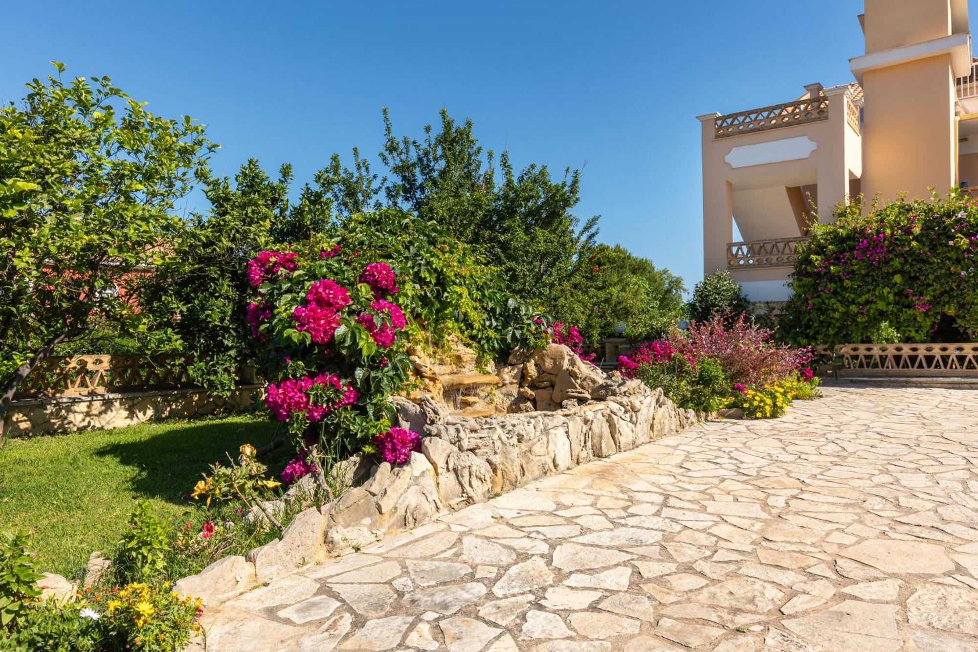 Playa Del Zante, By Tk Property Management Amoudi Exterior photo